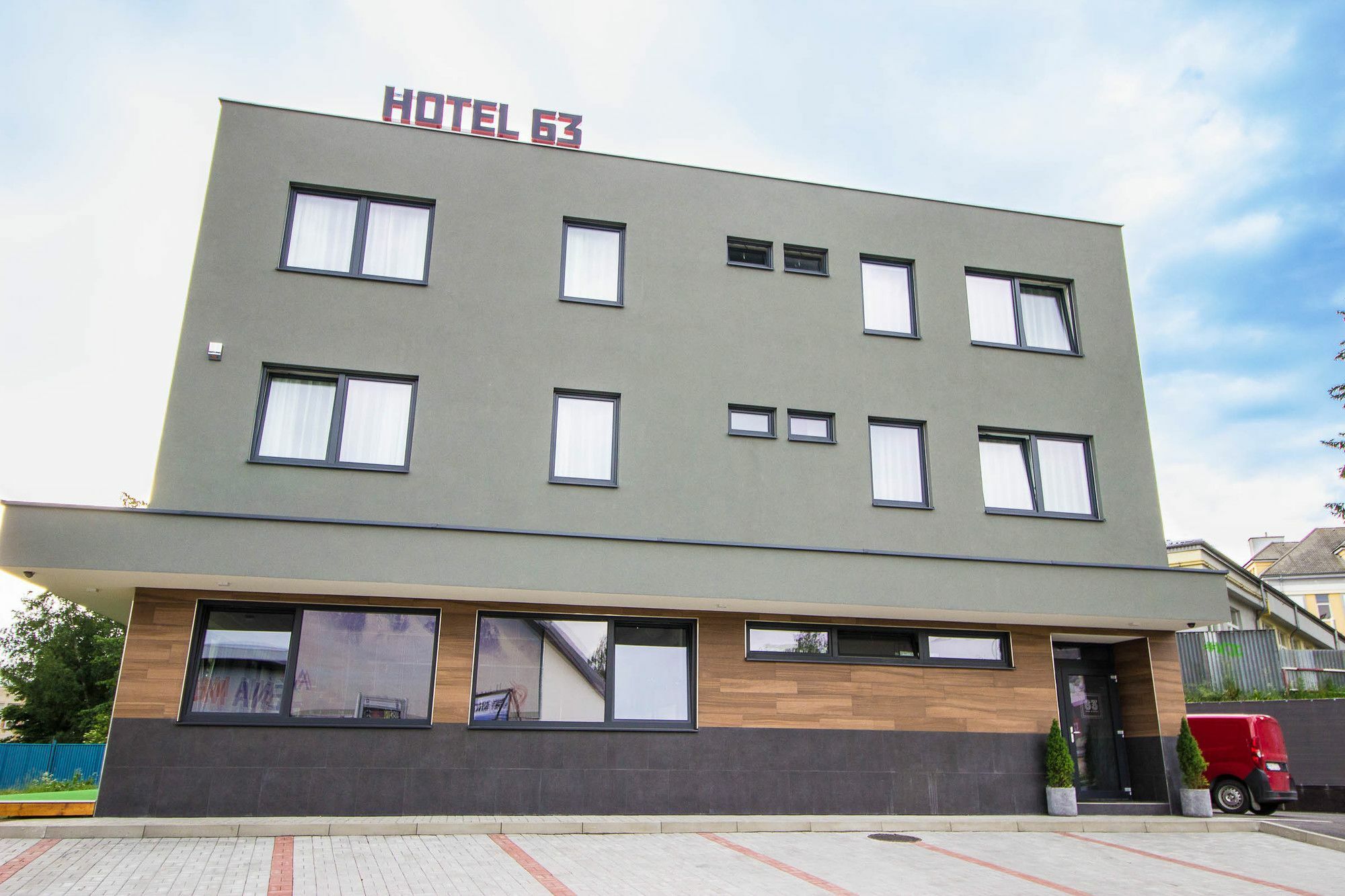 Hotel 63 Poprád Kültér fotó